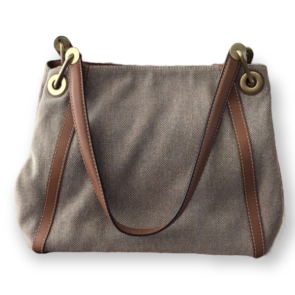 Michael Kors Raven Pocket Shoulder Tote - Picture 5 of 11